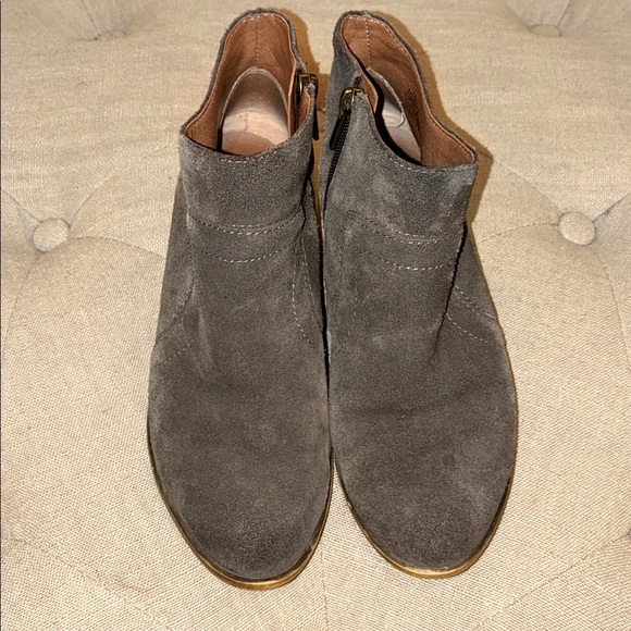 Lucky Brand Brolley Boots - Picture 4 of 10